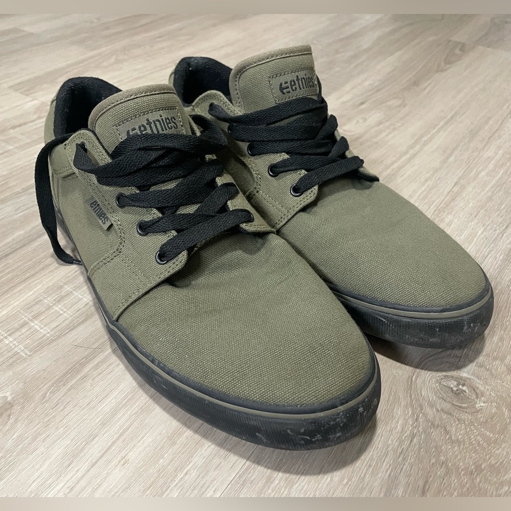 Etnies shoes ETF20MVL012E green with black sole, size 13